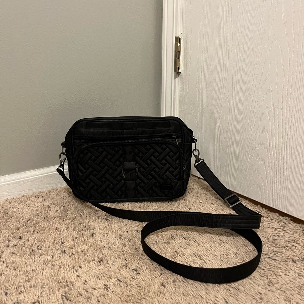 Lug crossbody bag